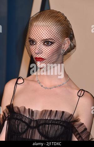 Los Angeles, Californie, États-Unis. 27th mars 2022. Anya Taylor-Joy arrivées pour la Vanity Fair Oscar Party, organisée par Radhika Jones au Wallis Annenberg Center for the Performing Arts à Los Angeles, Californie, le 27 mars 2022. ( Credit: Jeffrey Mayer)/Alamy Live News Banque D'Images