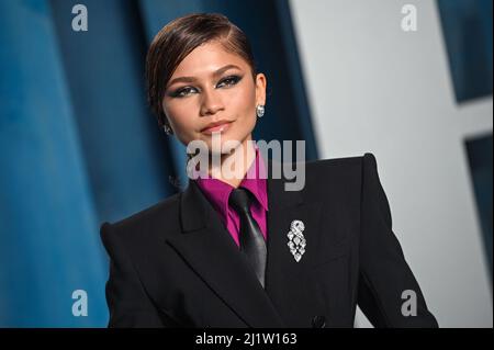 Beverly Hills, États-Unis. 28th mars 2022. Zendaya marchant sur le tapis rouge à la Vanity Fair Oscar Party 2022 qui s'est tenue au Wallis Annenberg Center for the Performing Arts à Beverly Hills, CA, le 27 mars 2022. (Photo par Anthony Behar/Sipa USA) crédit: SIPA USA/Alay Live News Banque D'Images