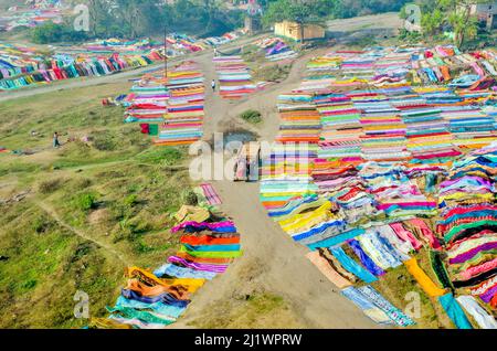 image d'une vie de dailylife dans le ghat dhobi rural coloré à bihar inde. Banque D'Images