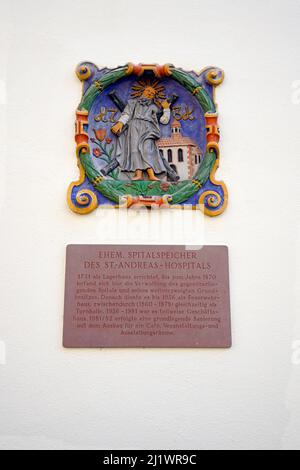 Une plaque commémorative dans le bâtiment d'entreposage de l'hôpital d'Offenburg. Offenburg est une ville située dans l'État de Bade-Wurtemberg, en Allemagne. Banque D'Images