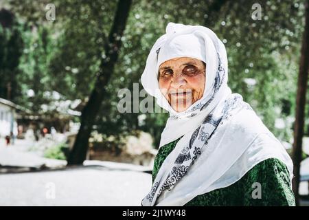 26 août 2016, village de Margib, Tadjikistan : portrait d'une femme âgée dans un petit village de la région de Yaghnob au Tadjikistan Banque D'Images