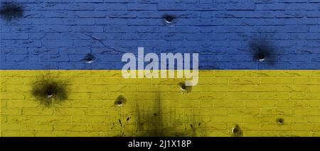 Les couleurs du drapeau ukrainien et du titre sont peintes sur un mur endommagé par la guerre - bannière web Banque D'Images