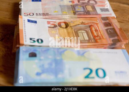 Billets de 20 et 50 euros Banque D'Images