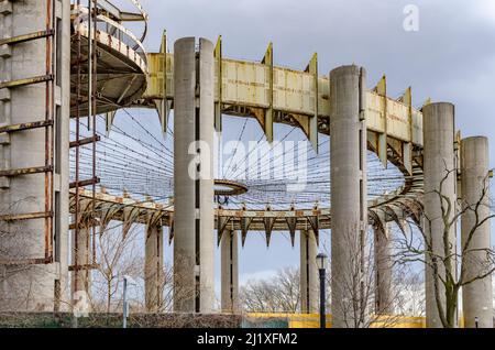 Queens Theatre gros plan, Flushing-Meadows-Park, Queens, New York City pendant la journée d'hiver, horizontal Banque D'Images