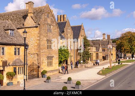 L'hôtel Lygon Arms se trouve dans la High Street du village de Broadway, dans le comté de Cotswold, dans le Worcestershire, en Angleterre Banque D'Images