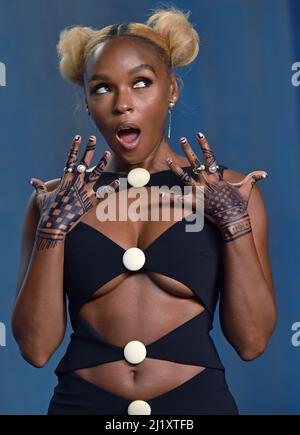 Beverly Hills, États-Unis. 28th mars 2022. Janelle Monae arrive pour la Vanity Fair Oscar Party au Wallis Annenberg Center for the Performing Arts à Beverly Hills, Californie, le dimanche 27 mars 2022. Photo de Chris Chew/UPI crédit: UPI/Alay Live News Banque D'Images