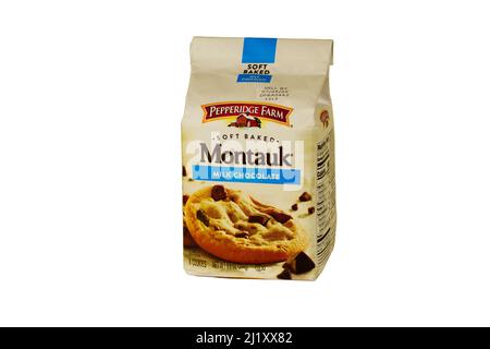 Lancaster, PA, États-Unis - 27 mars 2022 : un sac de biscuits aux pépites de chocolat Montauk de Pepperidge Farms. Le sac familier avec les grands biscuits offe Banque D'Images