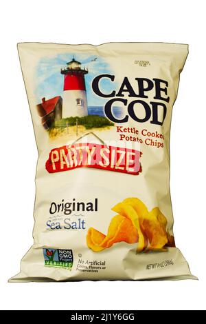 Lancaster, PA, États-Unis - 27 mars 2022 : un sac de croustilles cuites à la bouilloire de Cap Cod. Le sac familial avec des frites au sel de mer offre un délicieux en-cas et Banque D'Images