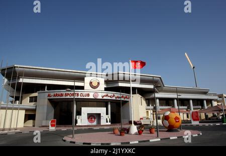 DOHA, QATAR - MARS 27: Vue panoramique du Grand Hamad Stadium, avant la coupe du monde de la FIFA, Qatar 2022 qualification match entre les îles Salomon et la Papouasie-Nouvelle-Guinée au Grand Hamad Stadium le 27 mars 2022 à Doha, Qatar. (Photo par MB Media) Banque D'Images