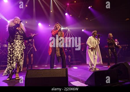 Paris, France. 26th mars 2022. Sloane, Julie Pietri, Christiane Obydol et Lio effectuent la tournée 80s au Dome de Paris - Palais des sports. Banque D'Images