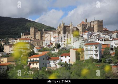 Vue de l'UNESCO Real Monasterio de Nuestra Senora, Guadalupe, Estrémadure, Espagne Banque D'Images