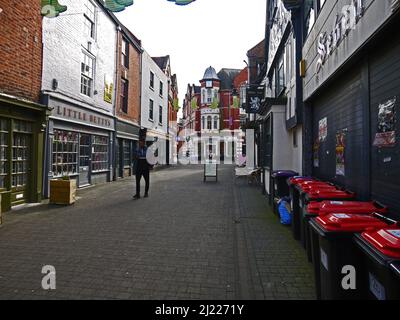 WELLINGTON. SHROPSHIRE. ANGLETERRE. 02-26-22. Crown Street dans le centre-ville en face de Wrekin Hall. Banque D'Images