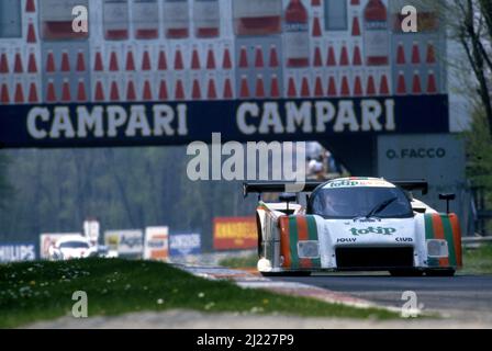 Giuseppe Beppe Gabbiani (ITA) Pierluigi Martini (ITA) Lancia LC2 GR C1 Jolly Club Totip Banque D'Images