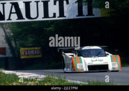 Giuseppe Beppe Gabbiani (ITA) Pierluigi Martini (ITA) Lancia LC2 GR C1 Jolly Club Totip Banque D'Images