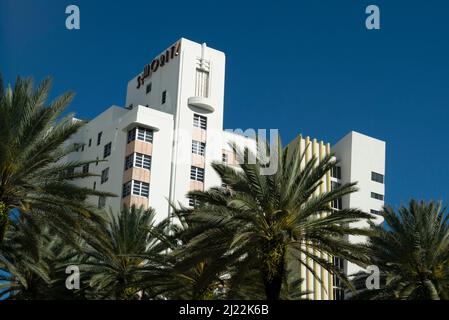 Miami Florida, Loews Hôtel Miami Beach avec la tour St. Moritz sur Collins Avenue, Miami Beach, FL Banque D'Images