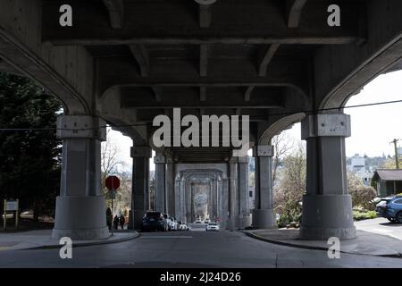 Seattle, États-Unis. 27th mars 2022. Le pont Aurora à Fremont. Banque D'Images