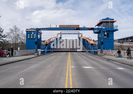 Seattle, États-Unis. 27th mars 2022. Le pont de Fremont à Fremont. Banque D'Images