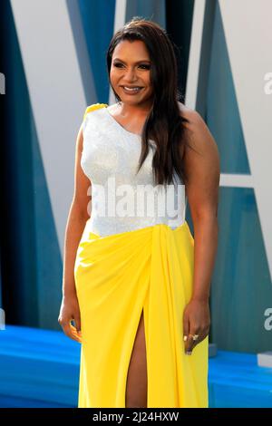 27 mars 2022, Beverly Hills, CA, Etats-Unis: LOS ANGELES - 27 MARS: Mindy Kaling à la Vanity Fair Oscar Party au Wallis Annenberg Centre for the Performing Arts le 27 mars 2022 à Beverly Hills, CA (Credit image: © Kay Blake/ZUMA Press Wire) Banque D'Images