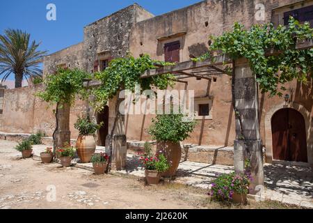 Cour intérieure du monastère d'Arkadi, Crète, Grèce Banque D'Images