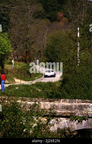 Billy Coleman (IRL) Ronan Morgan (IRL) Porsche 911 SC RS GRB Rothmans ...