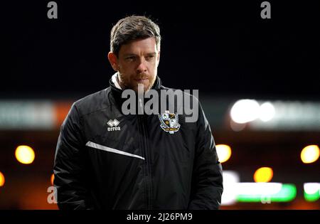 Photo du dossier datée du 01-02-2022 de Darrell Clarke, gestionnaire de Port Vale, qui doit retourner au club après un congé à la suite d'un deuil personnel. Date de publication : le mercredi 30 mars 2022. Banque D'Images