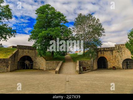 La citadelle, fortifications médiévales dans la vieille ville de Pampelune, Navarre, Espagne célèbre pour le fonctionnement des taureaux Banque D'Images