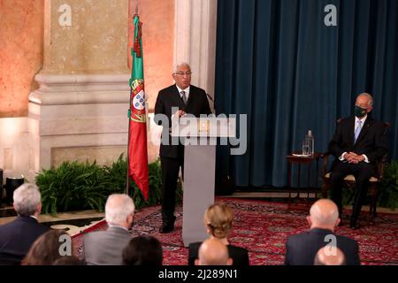 Lisbonne, Portugal. 30th mars 2022. Le Premier ministre portugais Antonio Costa (L) prononce un discours à côté du président portugais Marcelo Rebelo de Sousa (R) lors de la cérémonie d'assermentation du nouveau gouvernement au palais d'Ajuda à Lisbonne (Portugal), le 30 mars 2022. (Credit image: © Pedro Fiuza/ZUMA Press Wire) Credit: ZUMA Press, Inc./Alamy Live News Banque D'Images