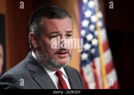 Washington DC, États-Unis. 30 mars 2022, Washington, Distric of Columbia, Etats-Unis: Le sénateur TED CRUZ(R-TX) parle de la frontière US-MX lors d'une conférence de presse, aujourd'hui le 30 mars 2022 à SVC/Capitol Hill à Washington DC, Etats-Unis. (Credit image: © Lénine Nolly/ZUMA Press Wire) Credit: ZUMA Press, Inc./Alamy Live News Banque D'Images