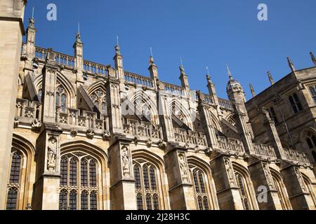 Bête, pinnacles et gargouilles sur la chapelle St George, résidence royale britannique. Château de Windsor, Windsor, Berkshire, Angleterre, Royaume-Uni Banque D'Images