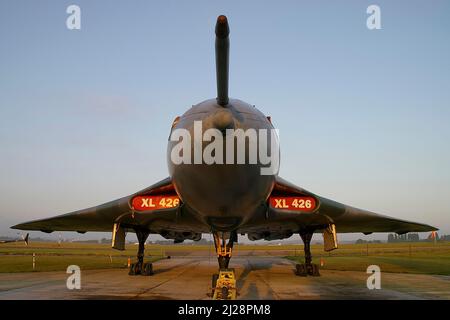 Ex Royal Air Force Avro Vulcan B2 bombardier nucléaire avion XL426 à l'aéroport de Southend, Essex, Royaume-Uni. Avions RAF démobilisés restaurés et conservés Banque D'Images
