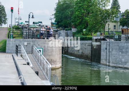 Chambly, CA - 19 juillet 2021 : port de plaisance de Chambly Banque D'Images