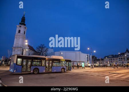 Photo des bus en file d'attente pour le service à Novi Sad, serbie. C'est l'un des principaux systèmes de transit de la capitale de la Voïvodine, appartenant à Banque D'Images