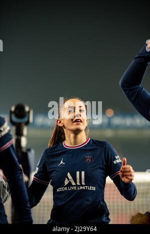 Luana Bertolucci de Paris Saint Germain célèbre la victoire après la Ligue des champions des femmes de l'UEFA, quart de finale, match de football de 2nd jambes entre Paris Saint-Germain et Bayern Munich le 30 mars 2022 au stade du Parc des Princes à Paris, France - photo: Antoine Massinon/DPPI/LiveMedia Banque D'Images