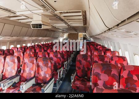 Intérieur d'un TriStar l-1011 désaffecté à Cotonou, Bénin Banque D'Images