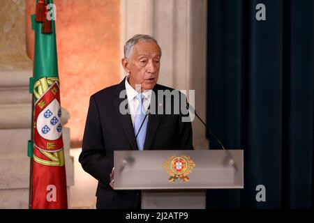 Lisbonne, Portugal. 30th mars 2022. Le président portugais Marcelo Rebelo prend la parole lors de la cérémonie d'assermentation du nouveau gouvernement au palais d'Ajuda à Lisbonne, Portugal, le 30 mars 2022. Le nouveau gouvernement portugais dirigé par le Premier ministre Antonio Costa a été assermenté mercredi par le Président Marcelo Rebelo de Sousa. Crédit: Pedro Fiuza/Xinhua/Alay Live News Banque D'Images