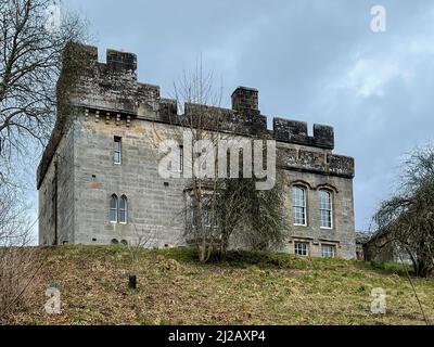 Château de Kielder dans le parc aquatique et forestier de Kielder à Northumberland, dans le nord-est de l'Angleterre., c'est un pavillon de chasse datant de 18th ans construit par le duc de Northu Banque D'Images