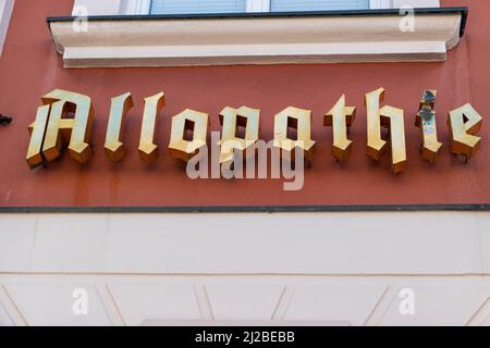 Signe avec le mot allemand Allopathie Banque D'Images