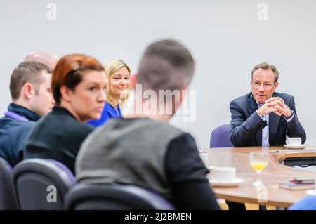 Philip Jansen préside une réunion lors de sa visite à Belfast, 28/02/2019 Banque D'Images