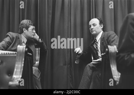 La Chambre des représentants débat sur l'ordre du coeur manqué, Wiegel parlant et Aantjes ca. 3 juin 1976 Banque D'Images