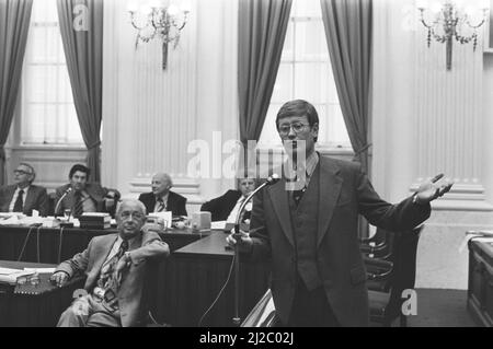 Débat de la Chambre des représentants sur l'ordre de base manqué, Aantjes parle du 3 juin 1976 Banque D'Images