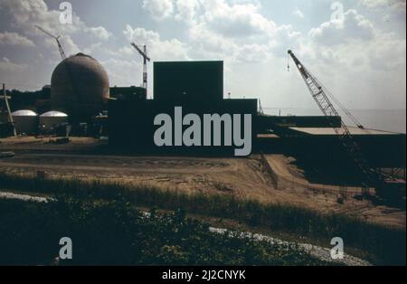 La centrale nucléaire de Donald Cook est en construction. Lac Michigan à bridgman, Californie. 1973 Banque D'Images