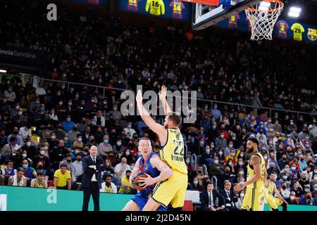 BARCELONE - 25 MARS : Rolands Smits en action pendant le match Euroligue de Turkish Airlines entre le FC Barcelone et Fenerbahce SK Istambul aux Palaos Banque D'Images