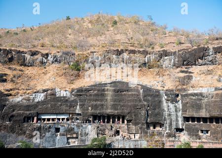 Entrées de grottes, Ajanta, Maharashtra, Inde Banque D'Images