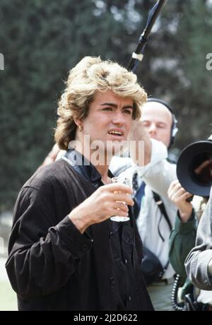 Groupe pop britannique Wham photographié lors de leur visite de 10 jours en Chine, le 1985 avril. Chanteur George Michael pendant le voyage historique. Banque D'Images