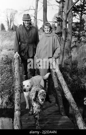 Michael Heseltine, photographié chez lui avec sa femme Ann. Quelques jours plus tôt, il a démissionné de son poste de secrétaire d'État à la Défense pour l'affaire Westland. 13th janvier 1986. Banque D'Images