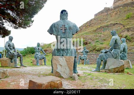 Sculptures du Mémorial des héros guerriers géorgiens au pied de la forteresse de Gori, ville de Gori, Géorgie Banque D'Images