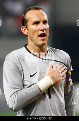 5 sept 2009-Séoul, Corée du Sud-Mark Schwarzer, d'Australie, se tient devant le match international amical entre la Corée du Sud et l'Australie au stade de la coupe du monde de Séoul le 5 septembre 2009 à Séoul, Corée du Sud. Banque D'Images