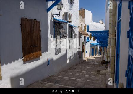 Architecture typique du quartier médina de la ville méditerranéenne de Sousse (ou Soussa), située à 140 km (87 mi) au sud de la capitale Tunis Banque D'Images