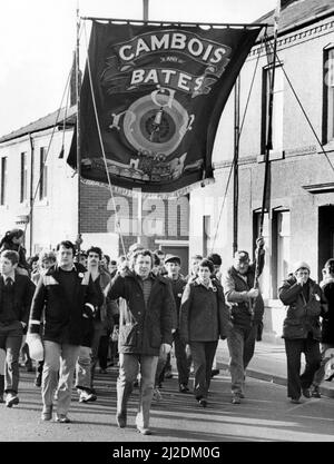 La grève des mineurs nationaux 1985 Une marche pacifique en frappant les mineurs de la mine de charbon de Bates 5 mars 1985 Banque D'Images