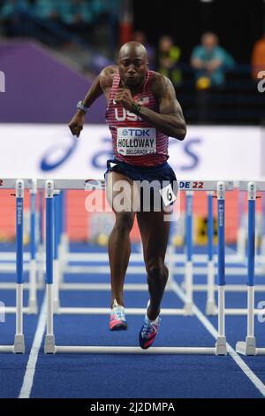 Grant Holloway (États-Unis) remporte les 60m haies en 7,39 lors des Championnats du monde d'athlétisme en salle, dimanche 20 mars 2022, à Belgrade, Serbie. (Giro Mo Banque D'Images